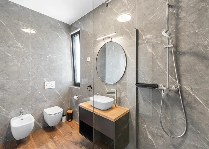 Modern With Private Pool, Sleeps 8 * Novigrad Istria