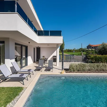 Vikendica Modern With Private Pool, Sleeps 8 Novigrad (Istria)