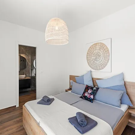 Modern With Private Pool, Sleeps 8 Vikendica Novigrad (Istria)